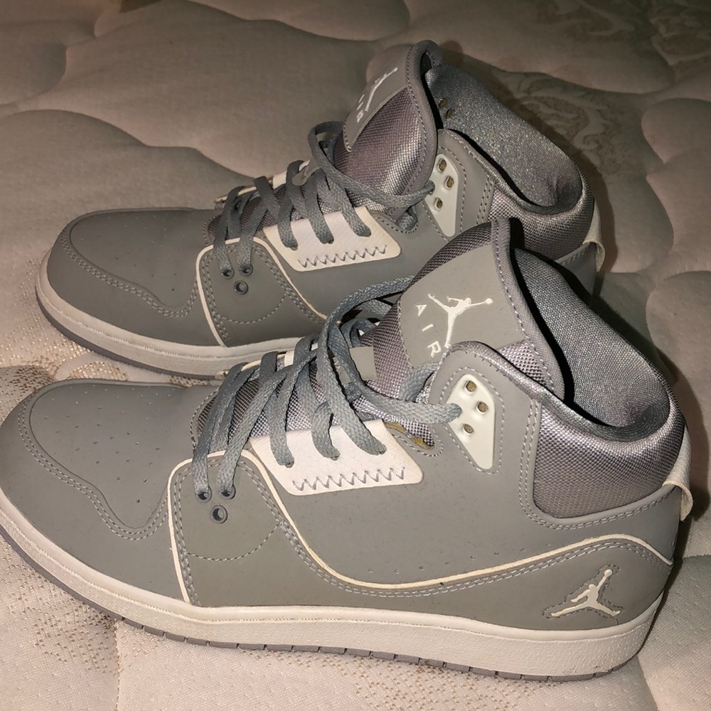 Jordan 23s - Picture 4 of 5